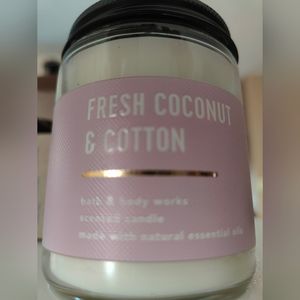 Bath and body works candle